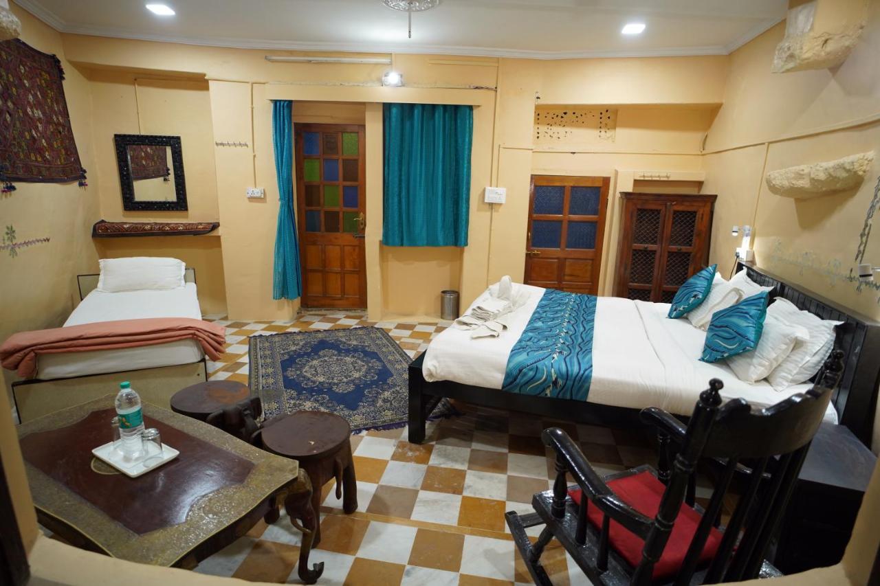 Hotel Surja Dzsaiszalmer Kültér fotó